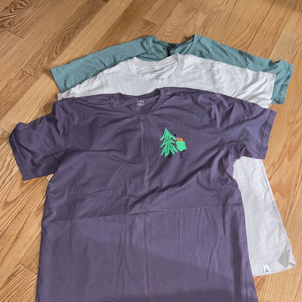 Adidas, Lululemon, Smokey bear tee shirt 3 pack.